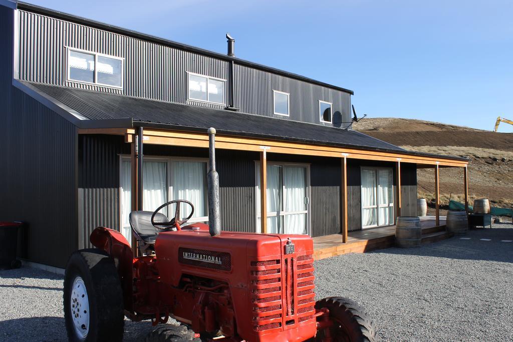 Tractor Shed Villa Lake Tekapo Exteriör bild